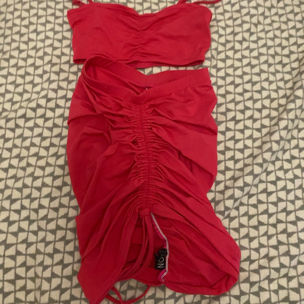 Pink two piece set - Picture 2 of 3